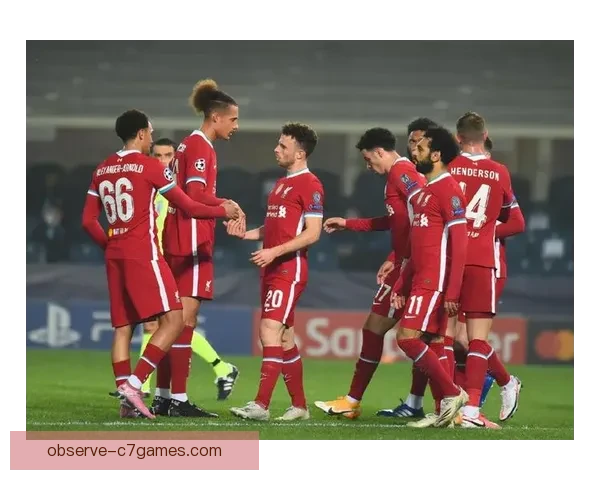 欧冠劲旅逆转胜出引爆球迷热情赛场燃爆