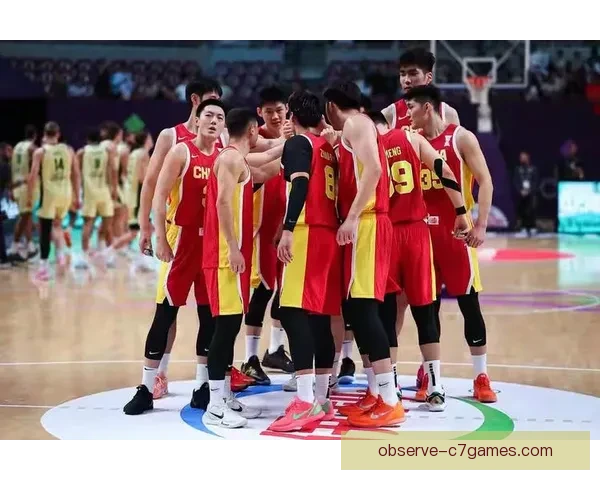 中国男篮迎战澳大利亚，拼尽全力力争世界杯晋级关键战胜利