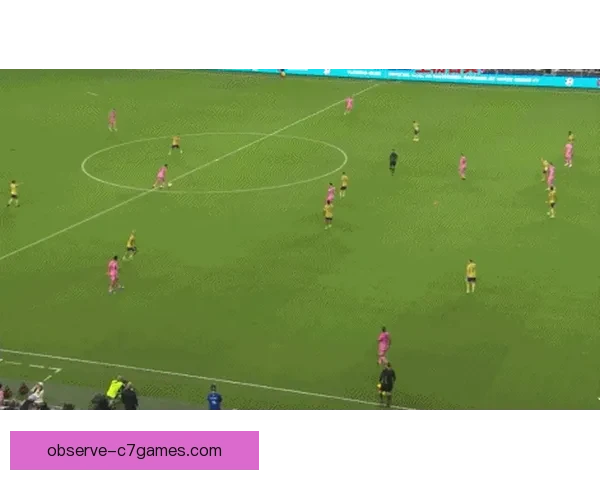 梅西加盟迈阿密国际首场比赛大胜 打破多项纪录引发球迷热议